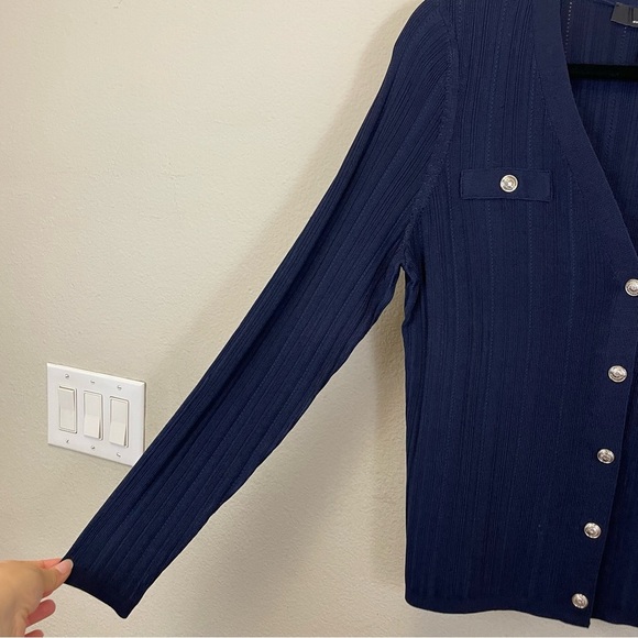 White House Black Market Navy Slinky Long Sleeve Snap Front Cardigan Size M - Picture 6 of 14